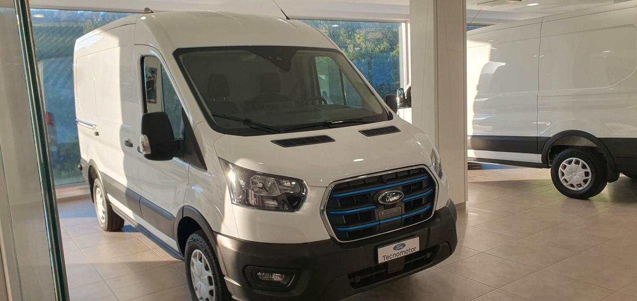 Ford Transit E-Transit Van 350 L2H2 Trend 269CV Batt. 68KWh Auton. 260Km