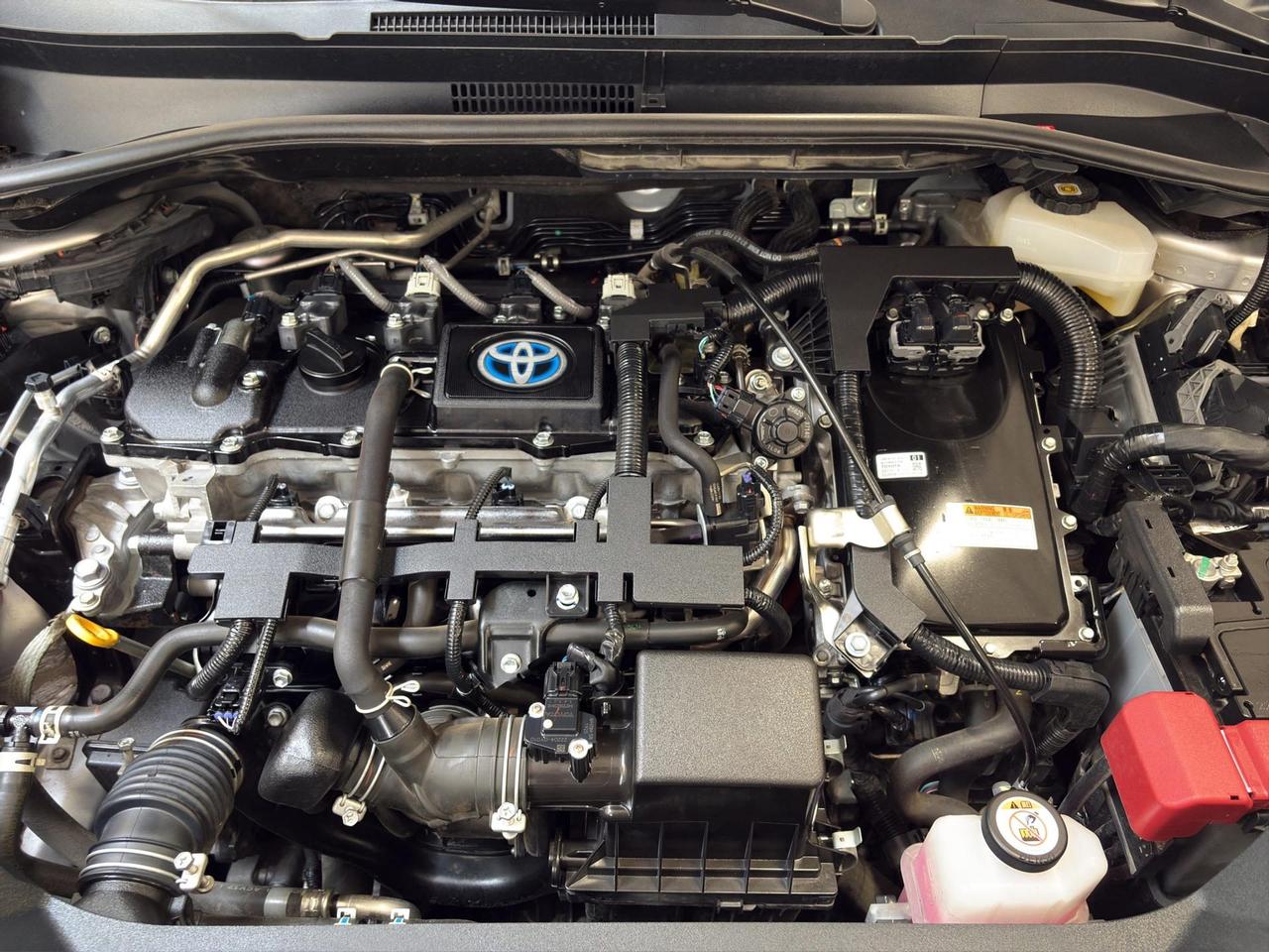 Toyota C-HR 1.8h Lounge e-cvt