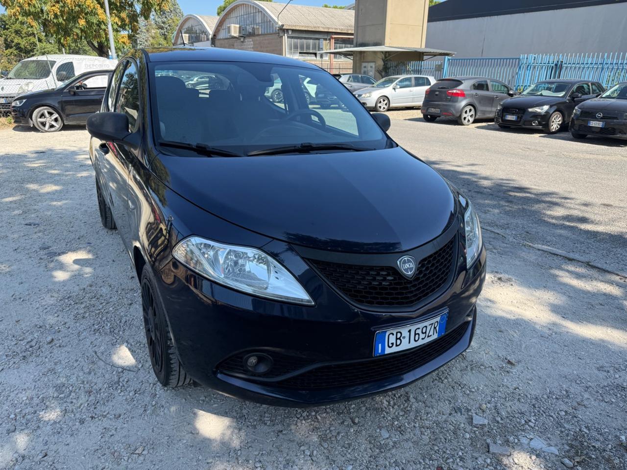 Lancia Ypsilon 1.2 69 CV 5 porte GPL Ecochic Platinum