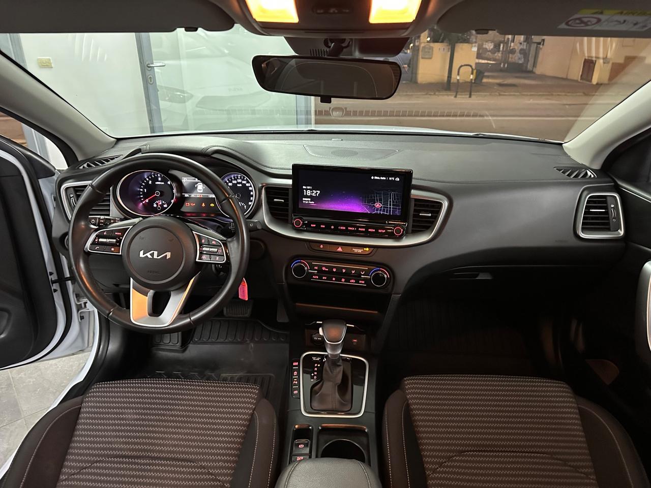 Kia Ceed 1.6 CRDi 136 CV MHEV DCT SW Business