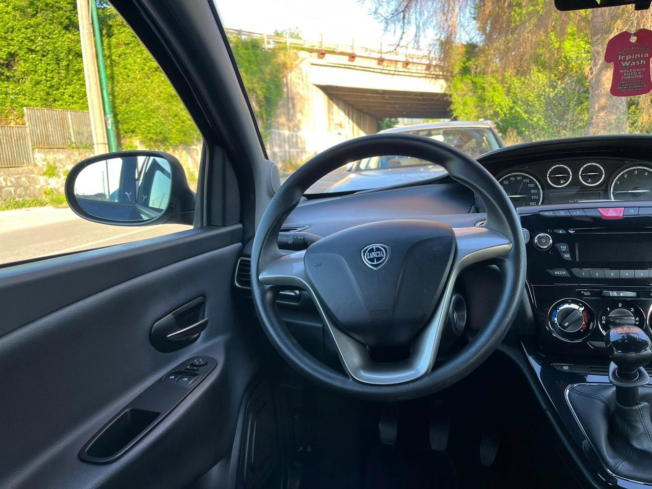 Lancia Ypsilon 1.2 BENZINA 69CV 5 porte Gold