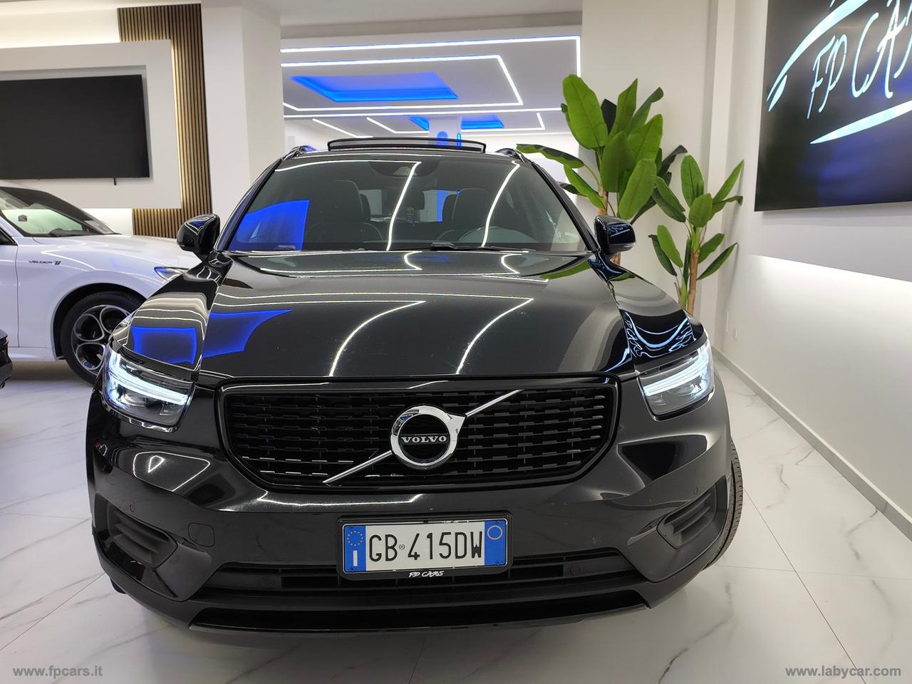 VOLVO XC40 D3 Geartronic R-design TETTO APRIBILE