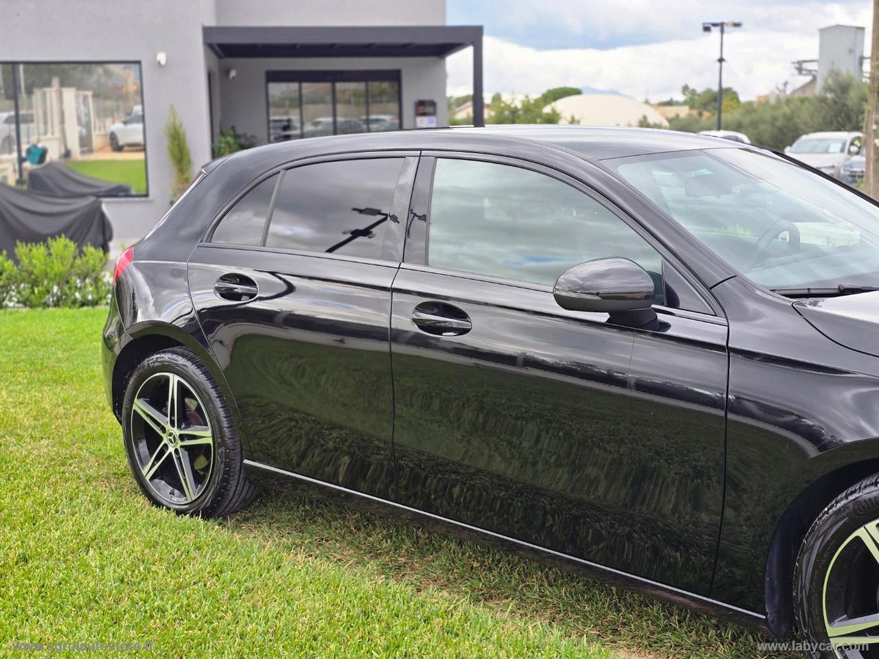 MERCEDES-BENZ A 180 d Sport