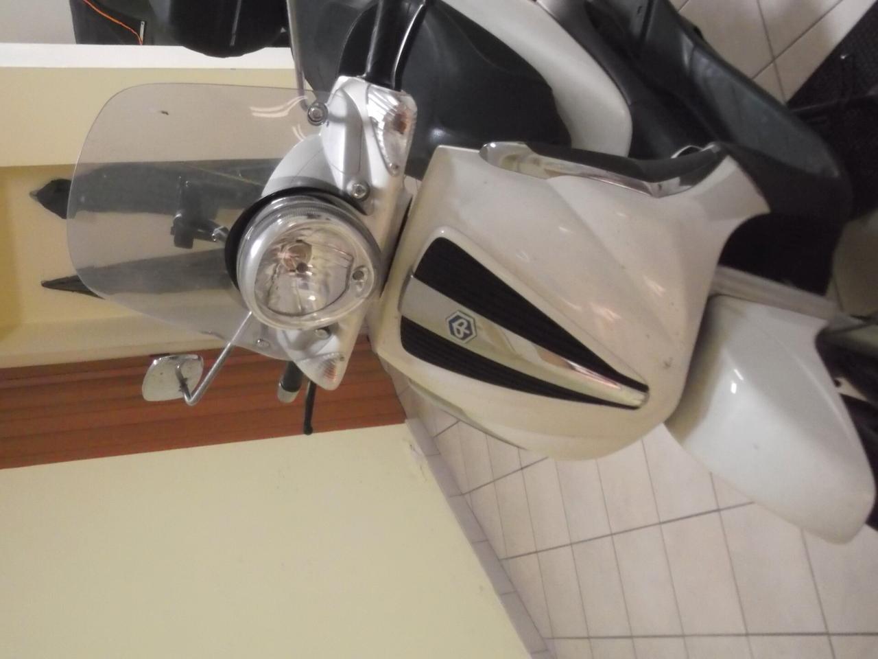 Piaggio Beverly Tourer 300