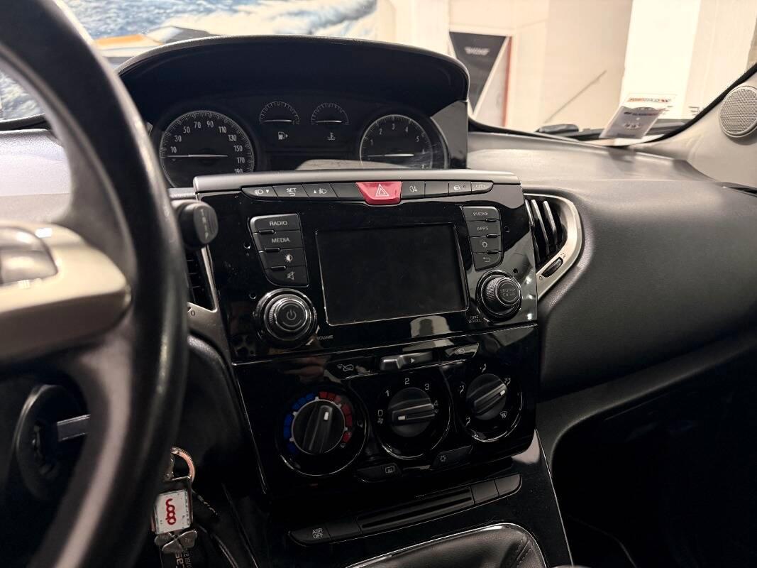 Lancia Ypsilon 1.2 Gold 69cv my16