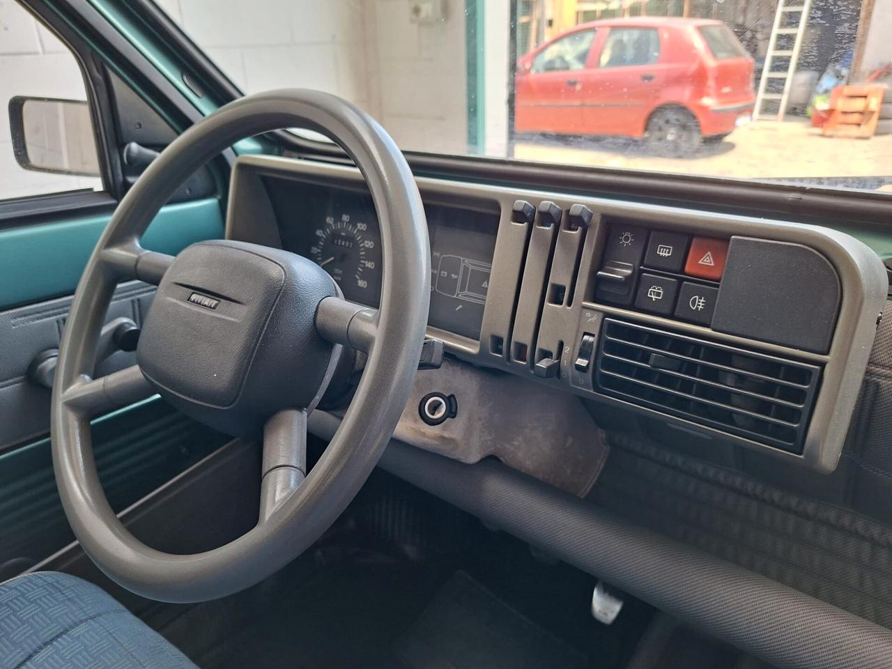 Fiat Panda 900 i.e. cat Young
