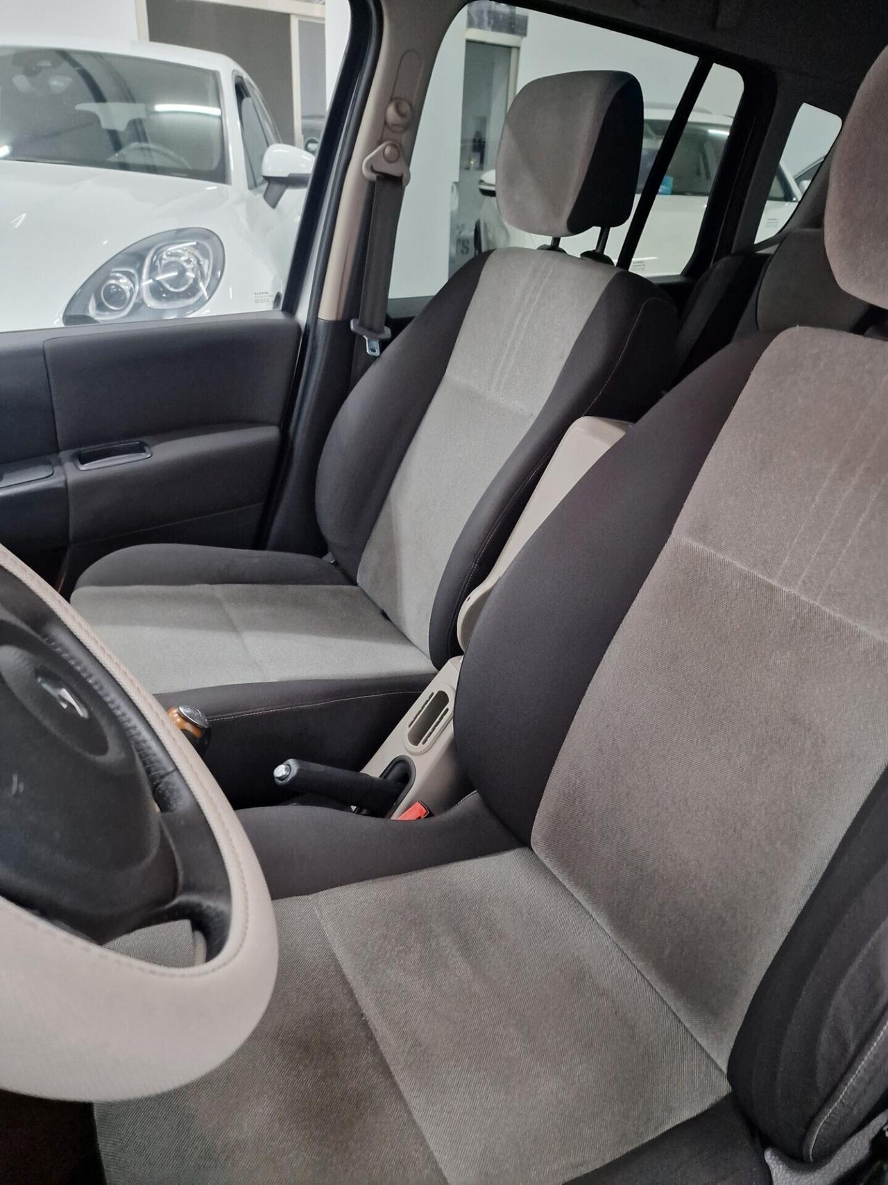 Renault Modus 1.2 16V Dynamique