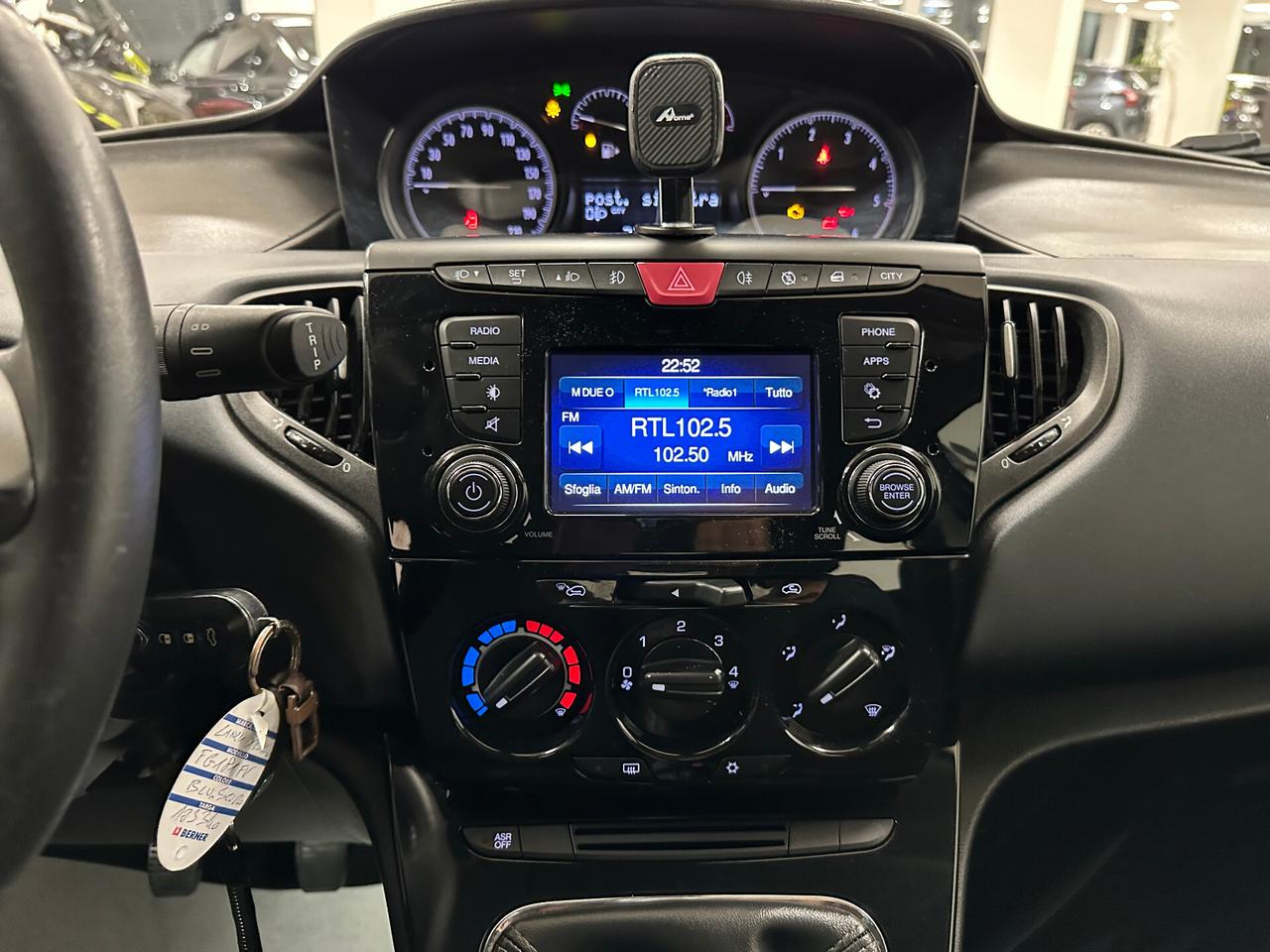 Lancia Ypsilon 1.3 MJT 16V 95 CV 5 porte S&S Gold - 2016