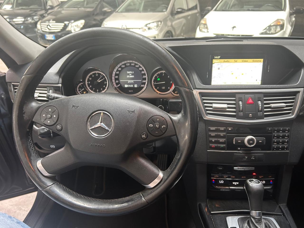 Mercedes-benz E 250 CDI BlueEFFICIENCY Avantgarde AMG