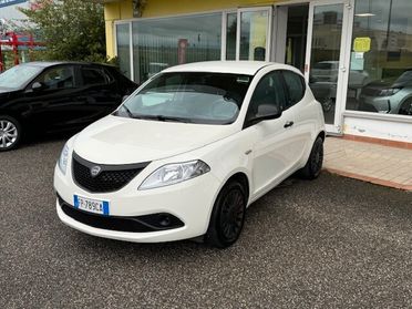 Lancia Ypsilon 1.2 69 CV 5 porte Elefantino Blu