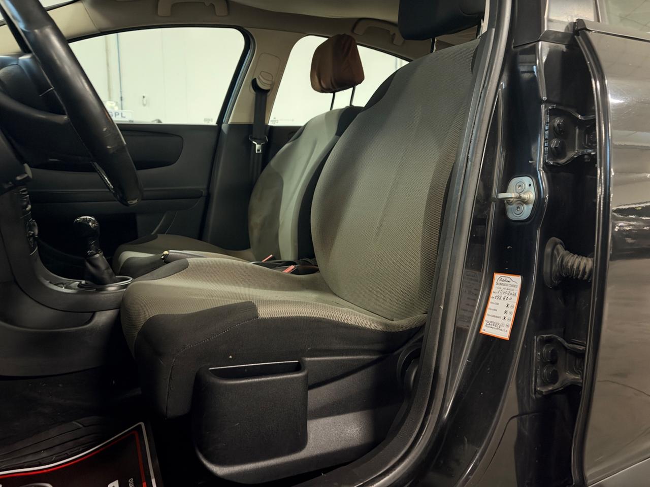 Citroen C4 1.4 Elegance GPL