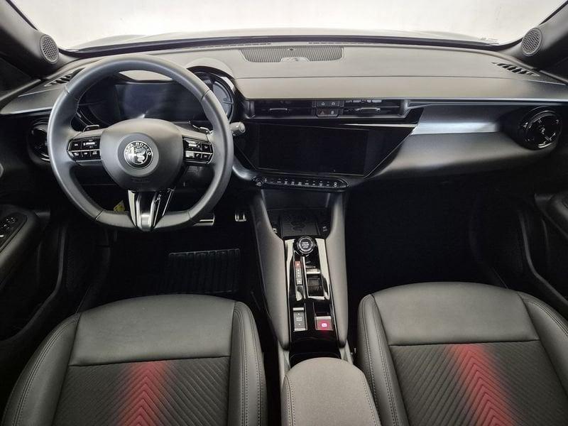 Alfa Romeo Junior 1.2 ibrida Speciale 145cv edct6