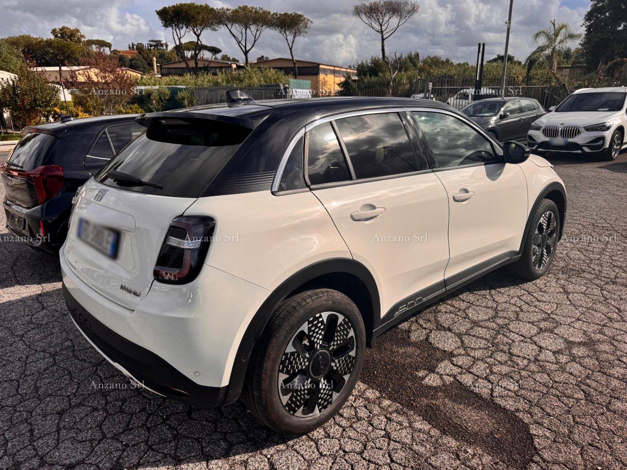 Fiat 600 1.2 hybrid La Prima 145cv auto