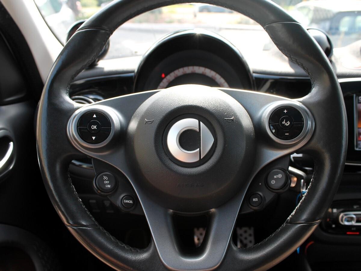 Smart ForFour EQ Edition One Led Pelle Cam UNIPRO IVA DEDUCIBILE