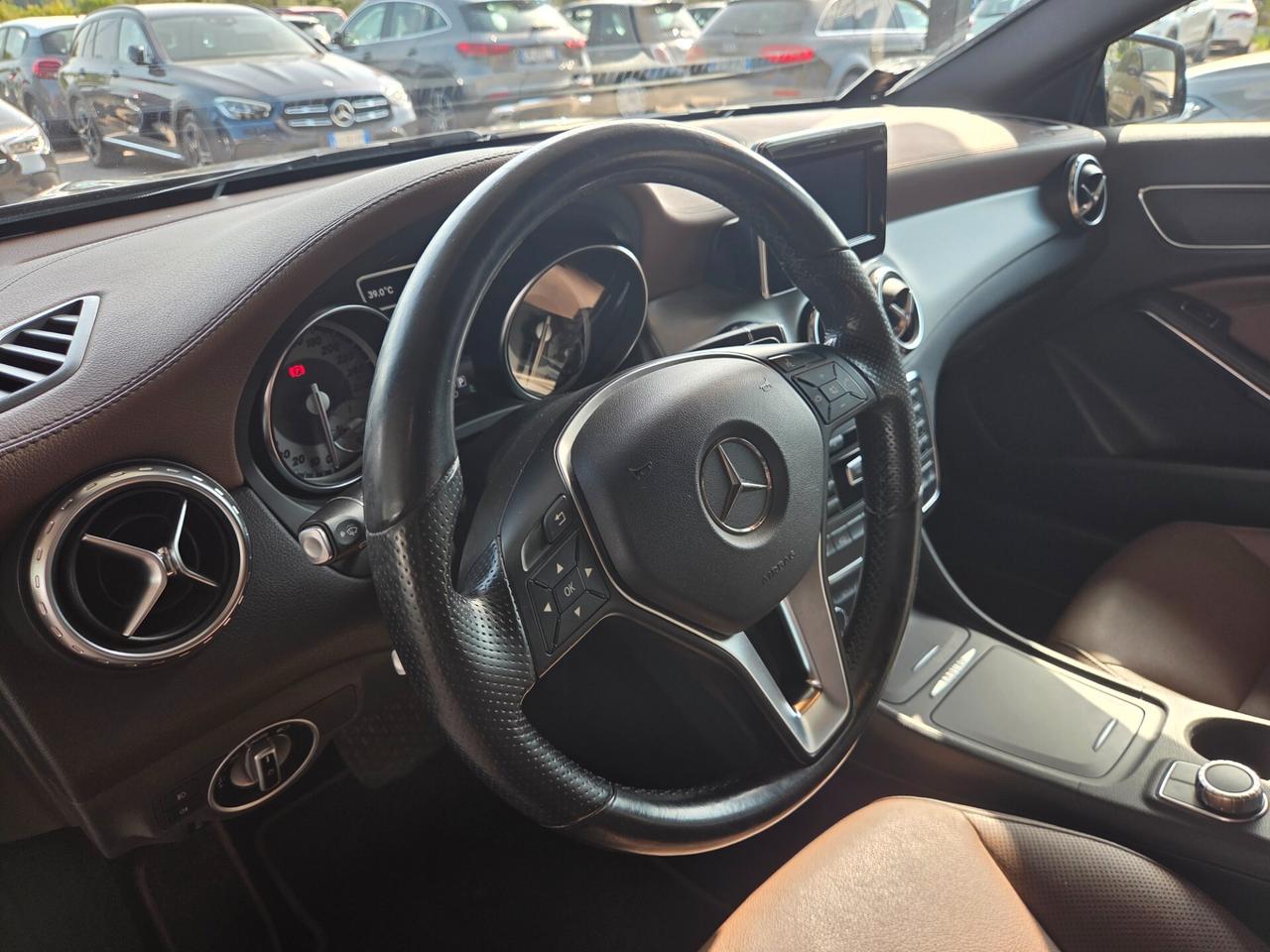 Mercedes-benz GLA 200 CDI Automatic 4Matic Premium
