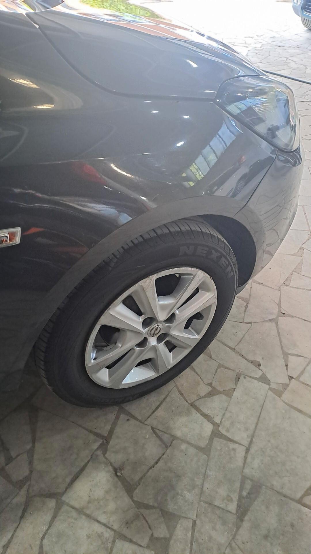 Opel Corsa 1.4 90CV GPL Tech 5 porte