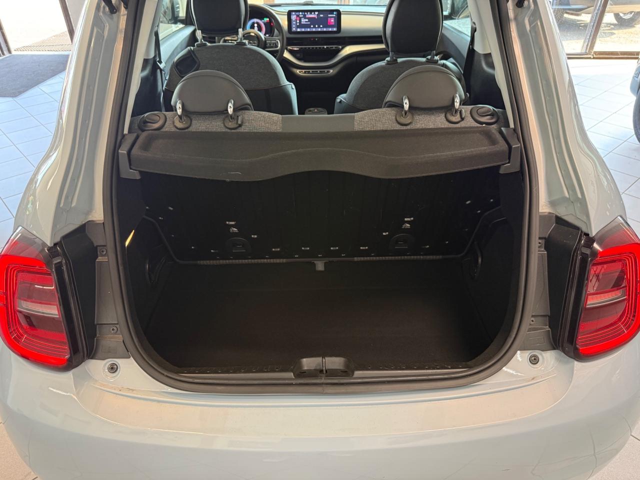 Fiat 500 500e Berlina 42 kWh Icon