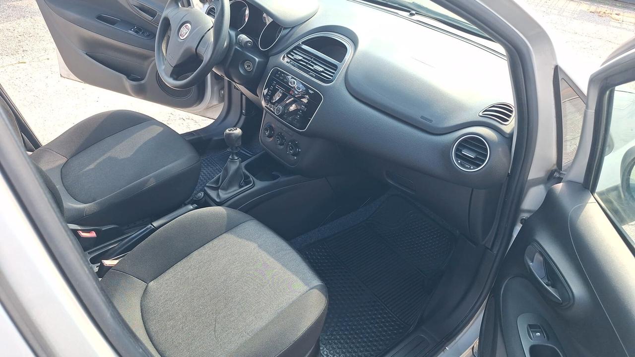 Fiat Punto 1.2 8V 5 porte Street