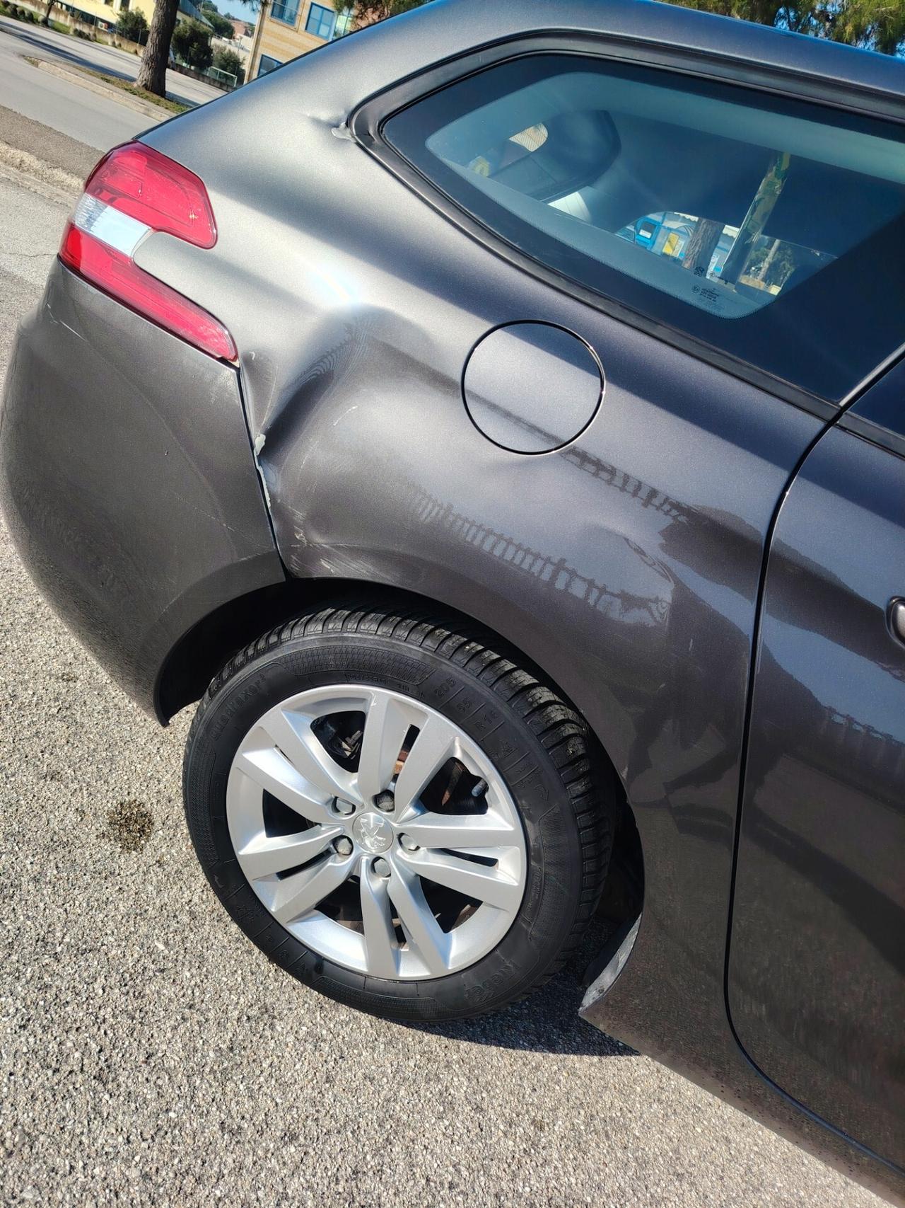 Peugeot 308 BlueHDi 120 S&S SW Business