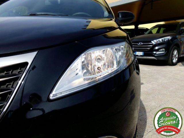 LANCIA Ypsilon 0.9 TwinAir 85 CV 5 porte Metano Ecochic Elle