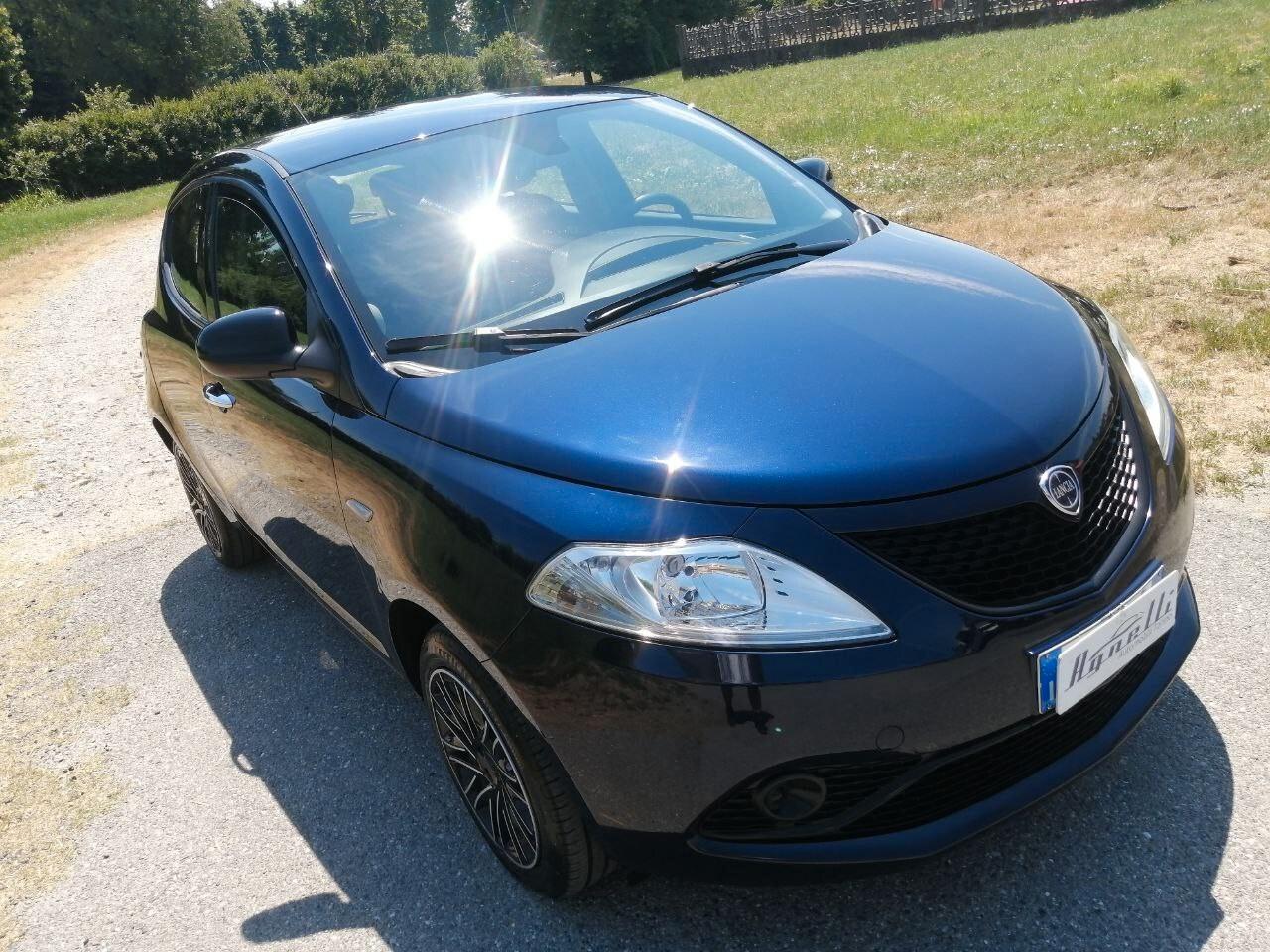 Lancia Ypsilon 1.2 69 CV 5 porte Gold