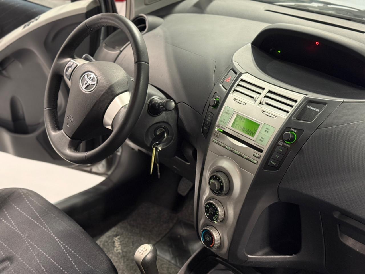 Toyota Yaris 5p 1.0 Sol 110.000KM!