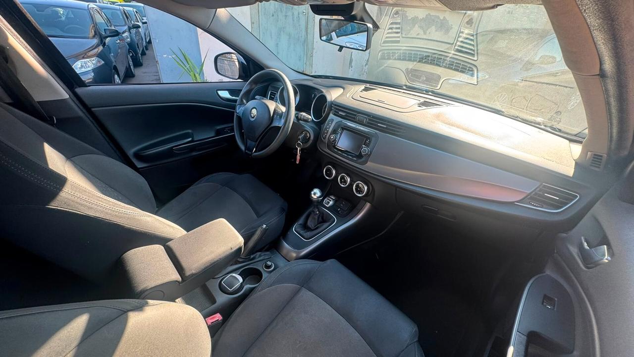 Alfa Romeo Giulietta 1.6 JTDm-2 105 CV Exclusive