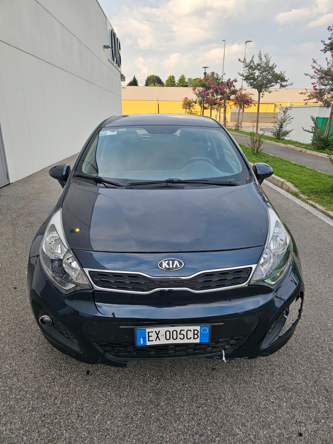 Kia Rio 1.2 benzina