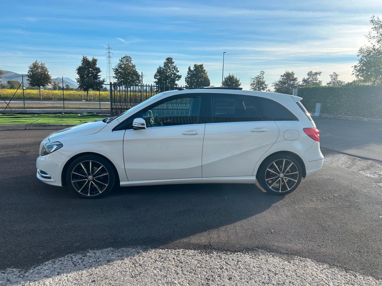 Mercedes-benz B 180 CDI BlueEFFICIENCY Premium ok neopatentati