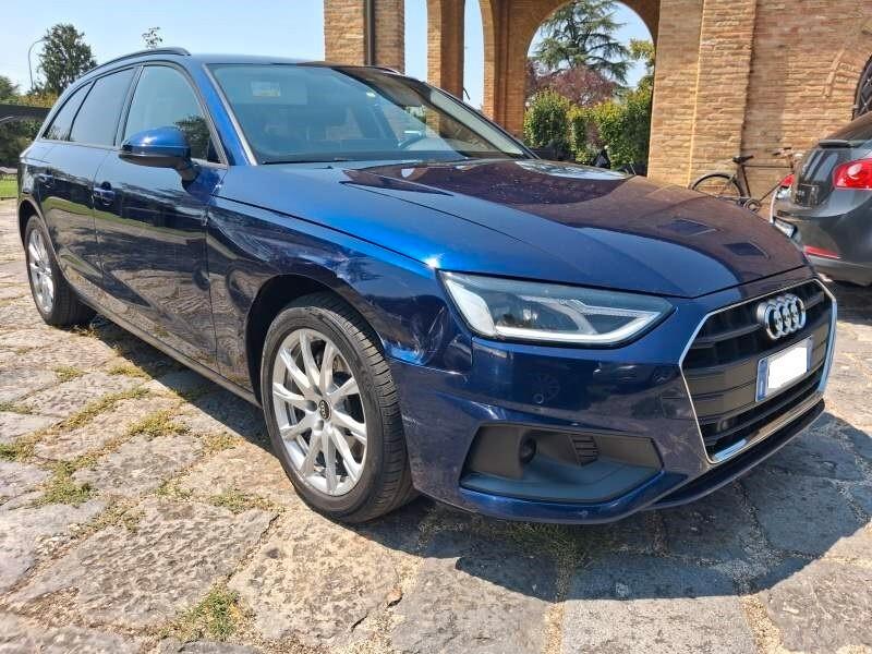Audi A4 Avant 40 g-tron S tronic Business