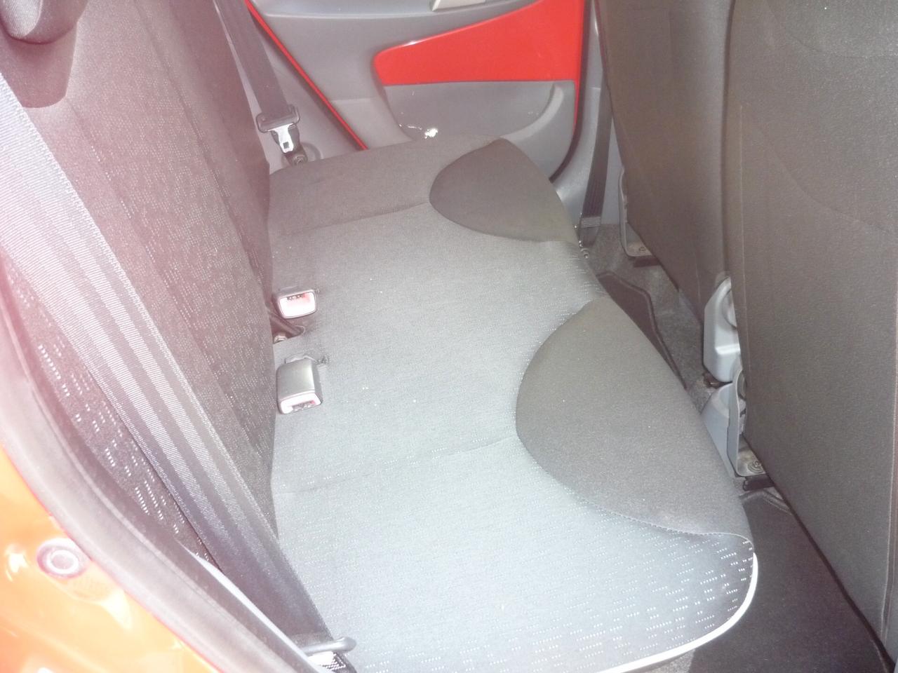 Peugeot 107 1.0 68CV 5p. Plaisir