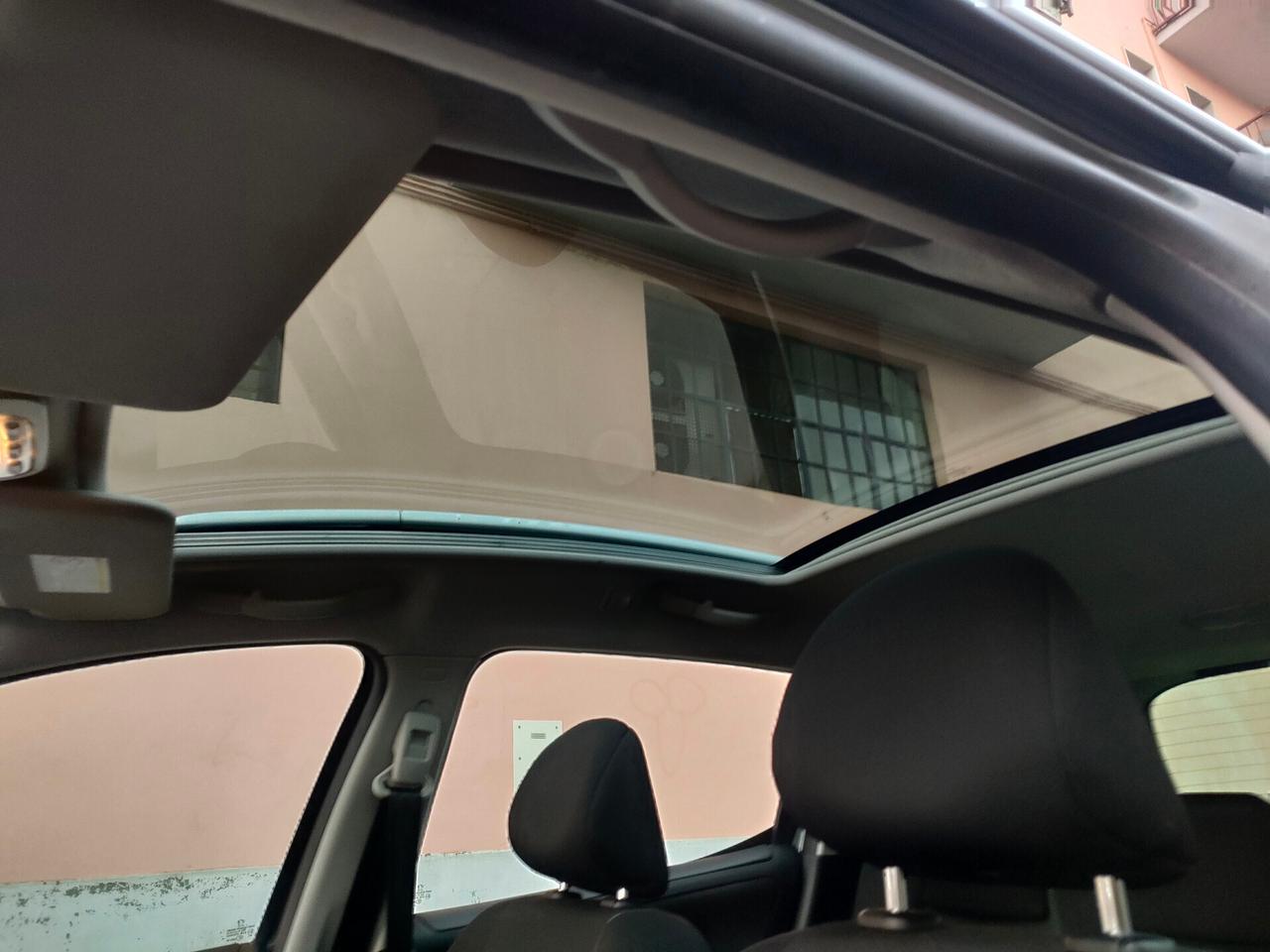 Peugeot 207 1.6 HDi 90CV FAP SW XS Ciel