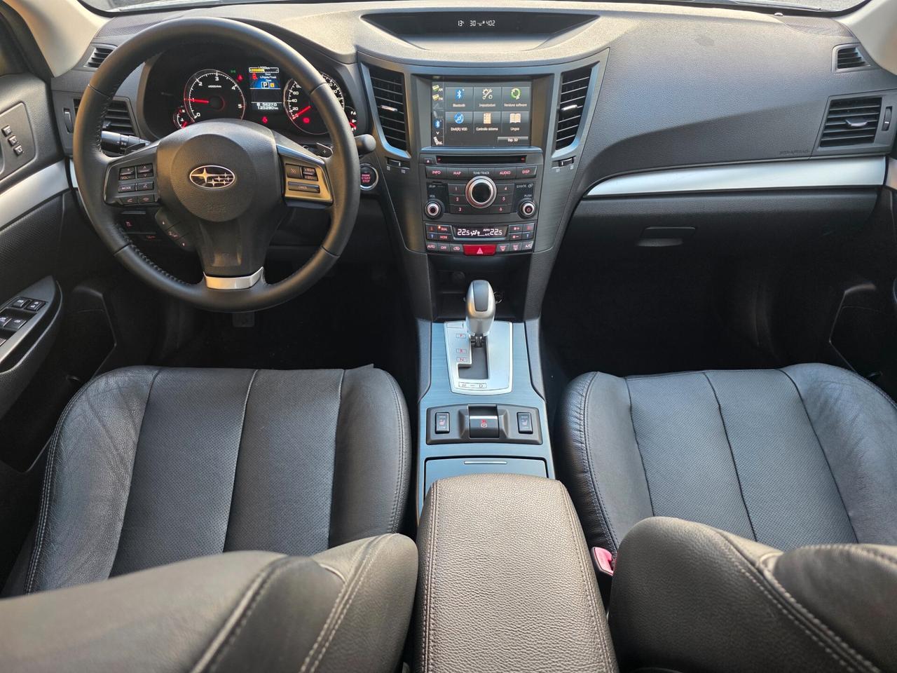 Subaru OUTBACK 2.0D CVT Trend Lineartronic