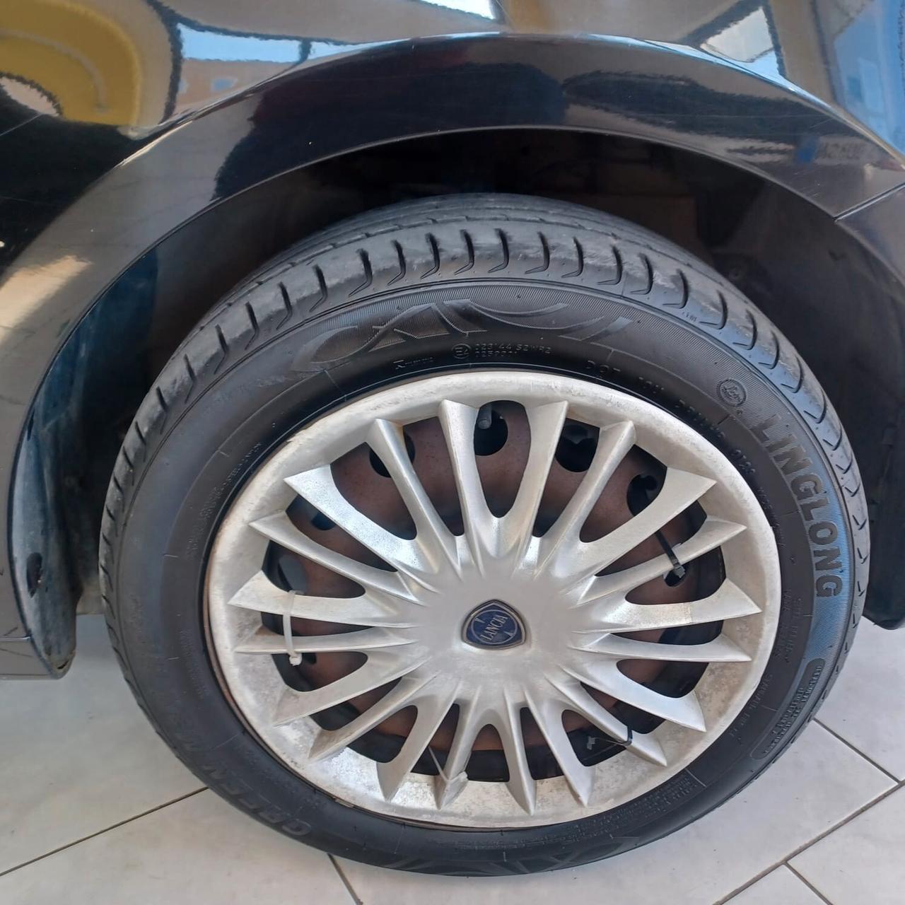 OTTIMA YPSILON 1.2 PER NEOPATENTATI