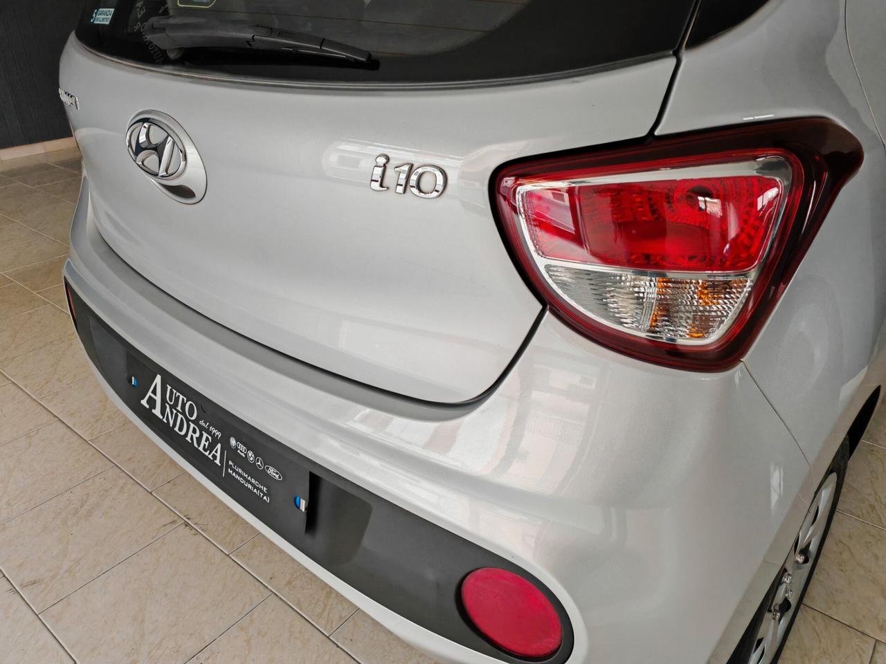 Hyundai i10 1.0 Benzina full optional 2019