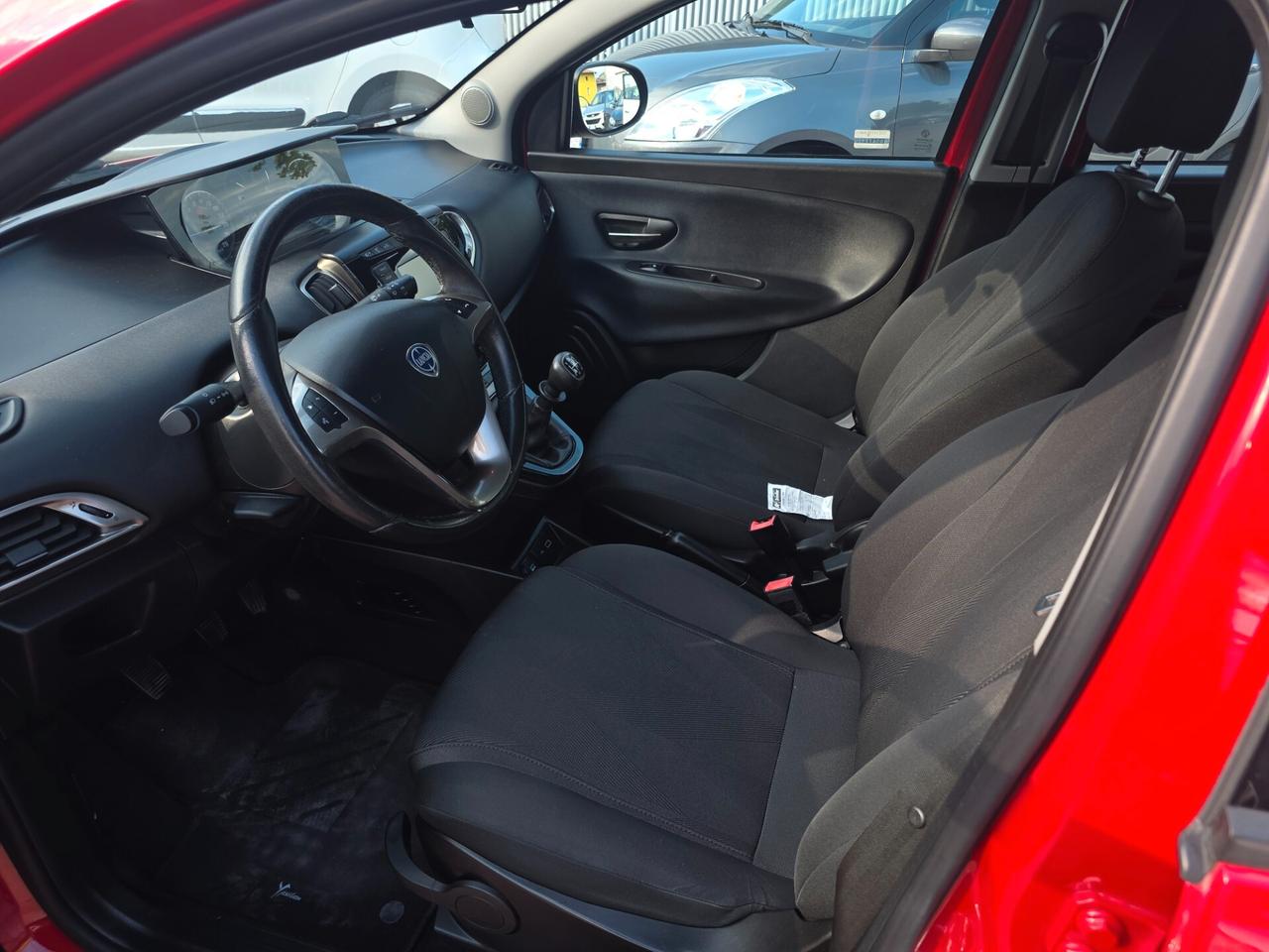 Lancia Ypsilon 1.2 69CV perfetta e garantita 12M