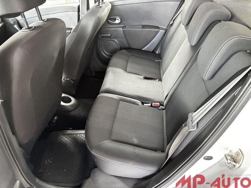 Renault Clio Clio 1.2 16V 5 porte
