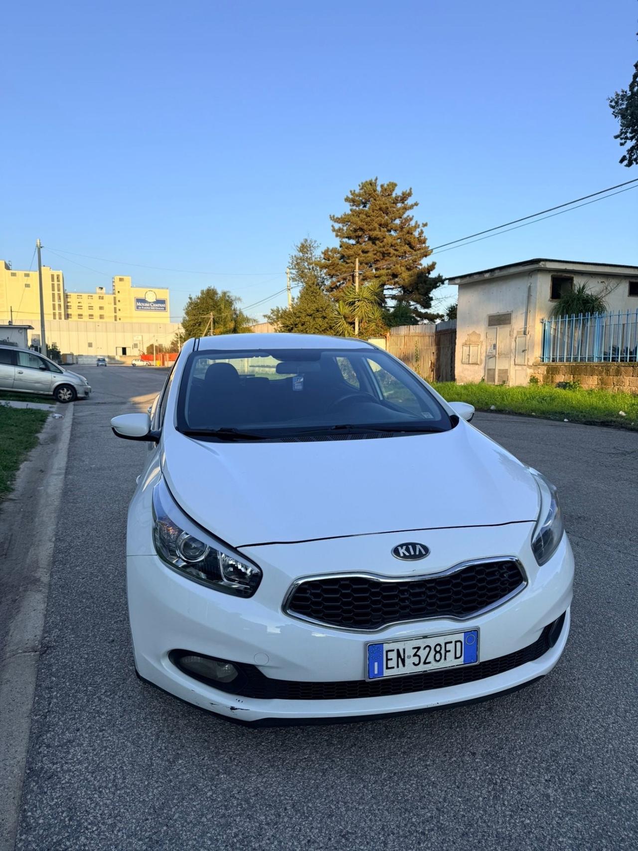 Kia Ceed cee'd 1.4 CRDi 5 porte Cool