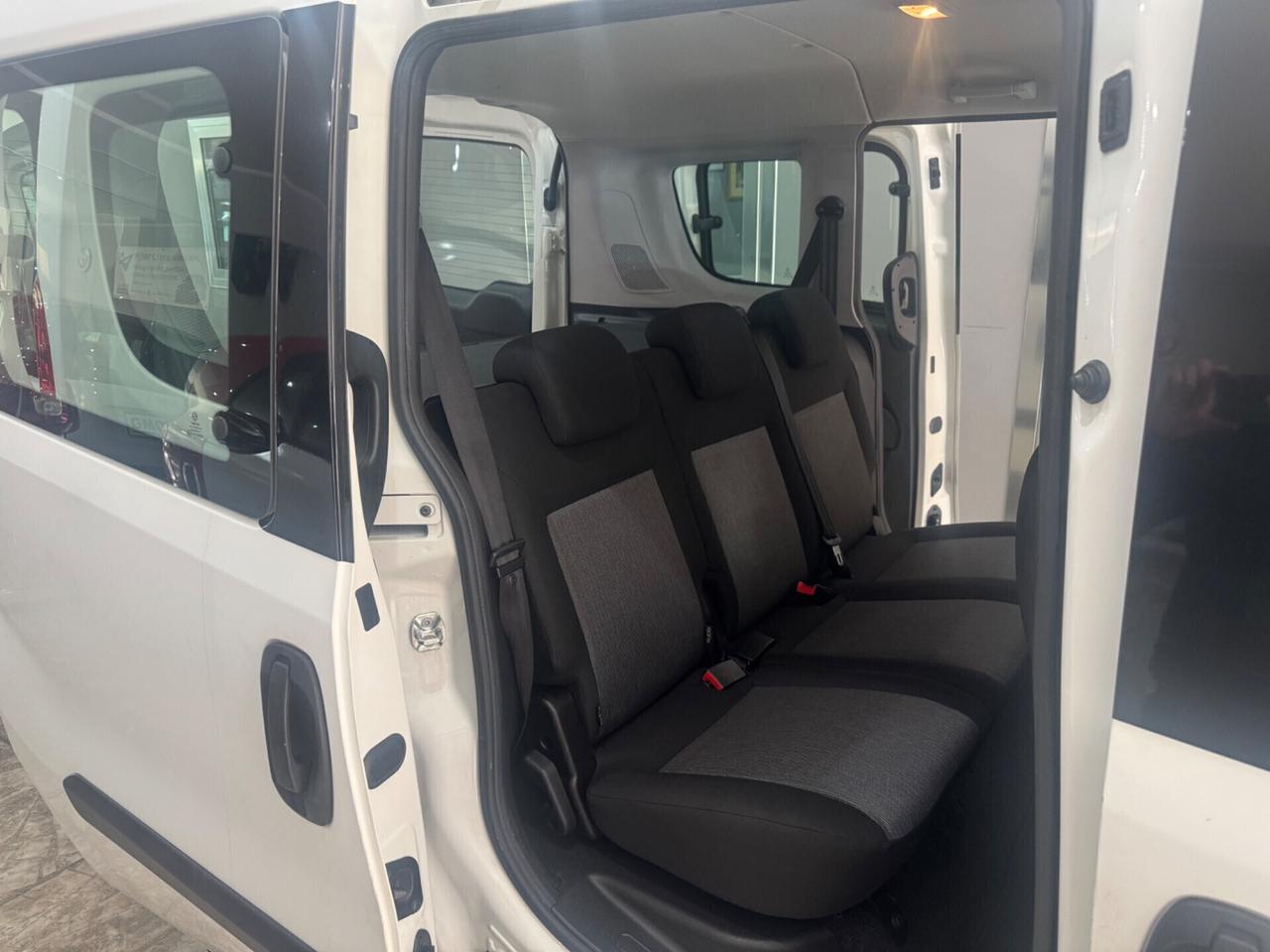 Fiat Doblo 1.3 MJT 95CV Autocarro 5 posti
