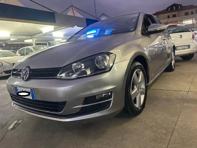 VOLKSWAGEN GOLF SERIE 7 E MEZZO