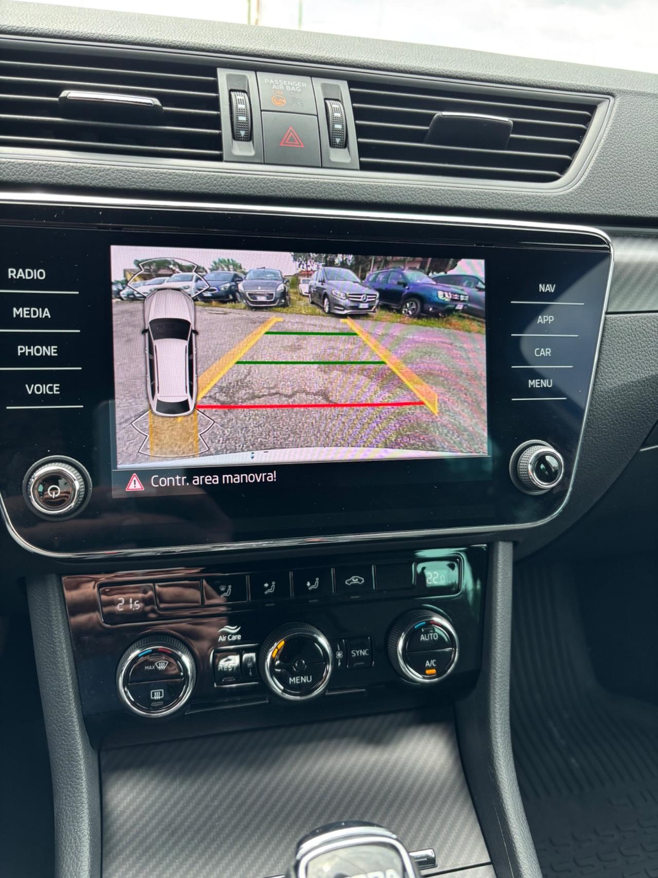 Skoda Superb 2.0 TDI EVO 150 CV SCR DSG Wagon SportLine