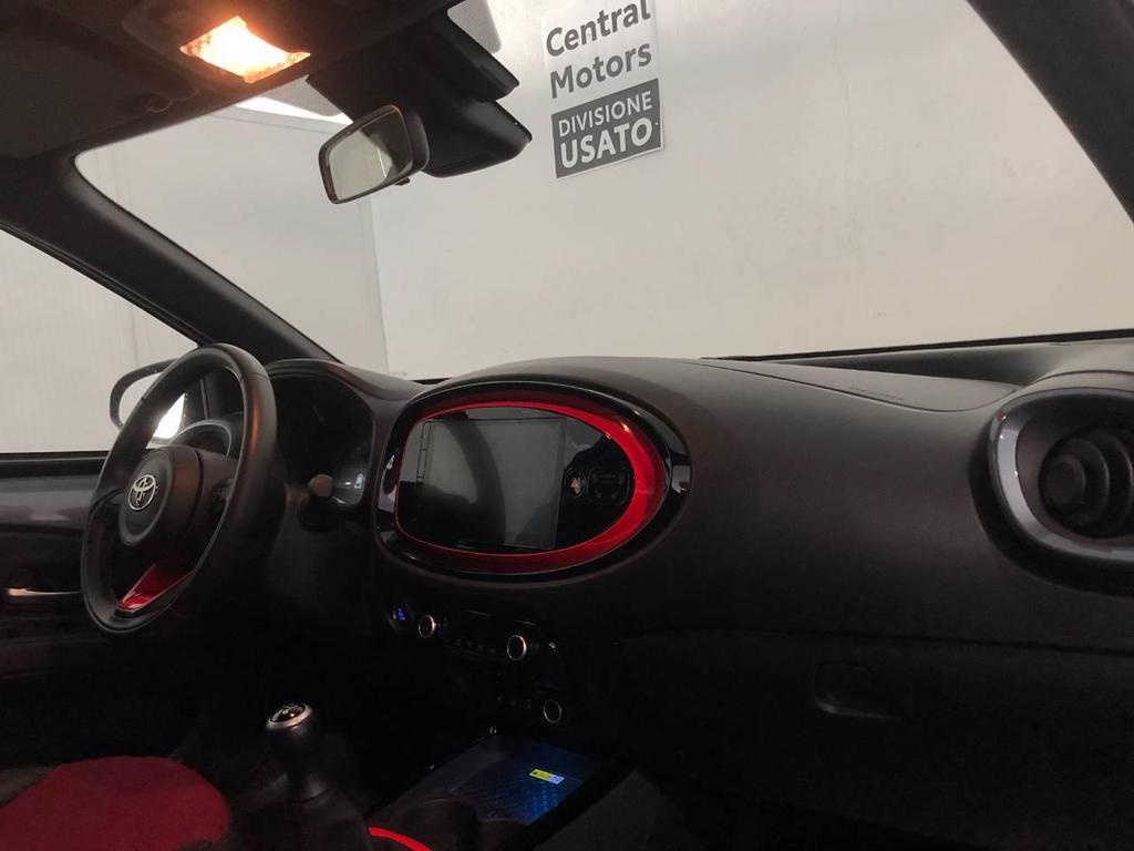 Toyota Aygo X 1.0 Undercover