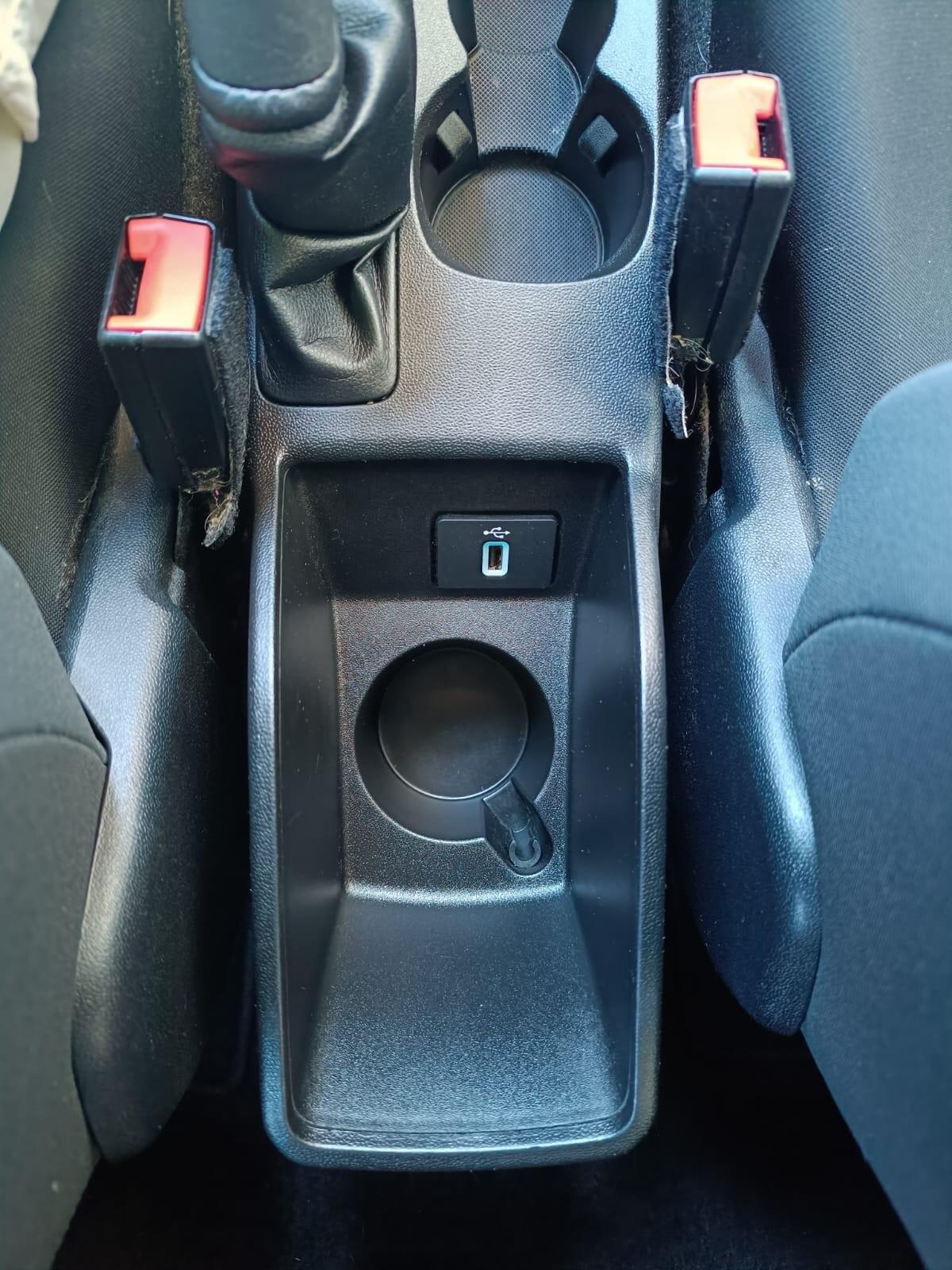 Ford Fiesta 1.1 5 porte Plus