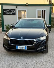 Skoda Octavia 2.0 TDI SCR 150 CV DSG Wagon Executive IVA ESPOSTA