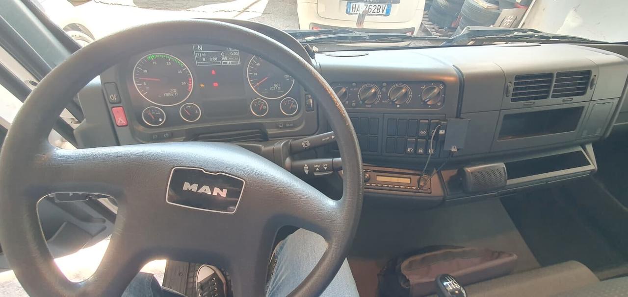 Man 8.180 con cassa in lega