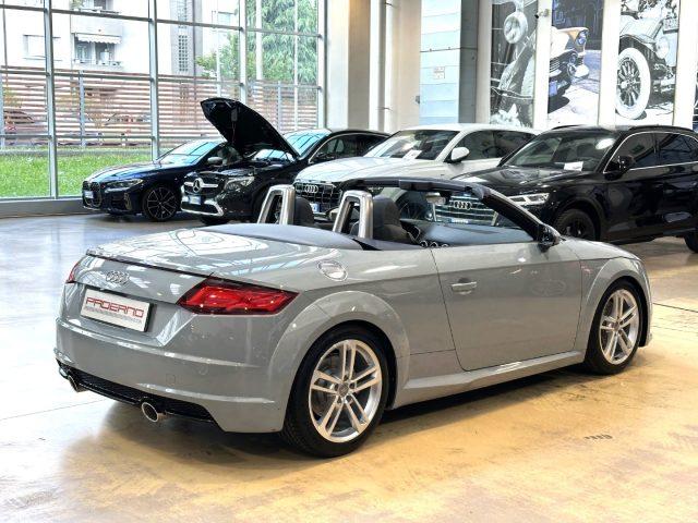 AUDI TT Roadster 40 TFSI S line S tronic - Navi