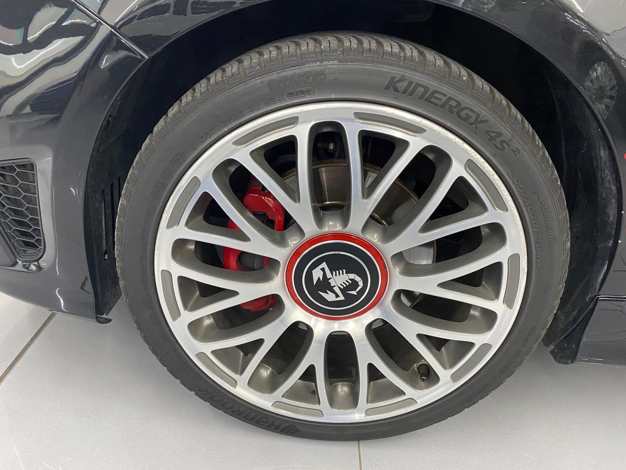 Abarth 595 1.4 Turbo T-Jet 180 CV Competizione