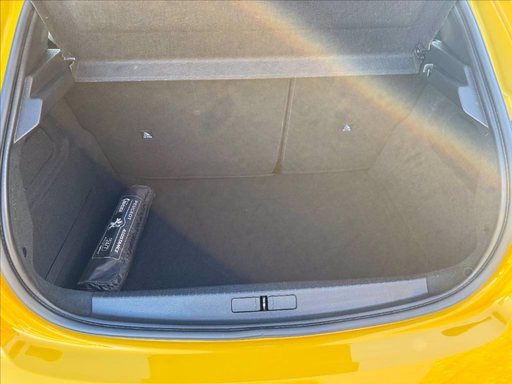 PEUGEOT 208 Active del 2020