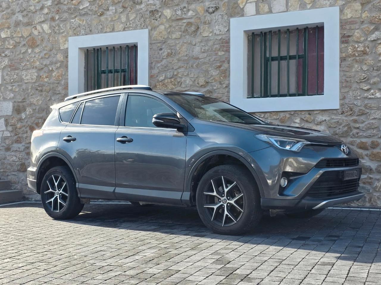 Toyota RAV 4 RAV4 2.0 D-4D 2WD Lounge