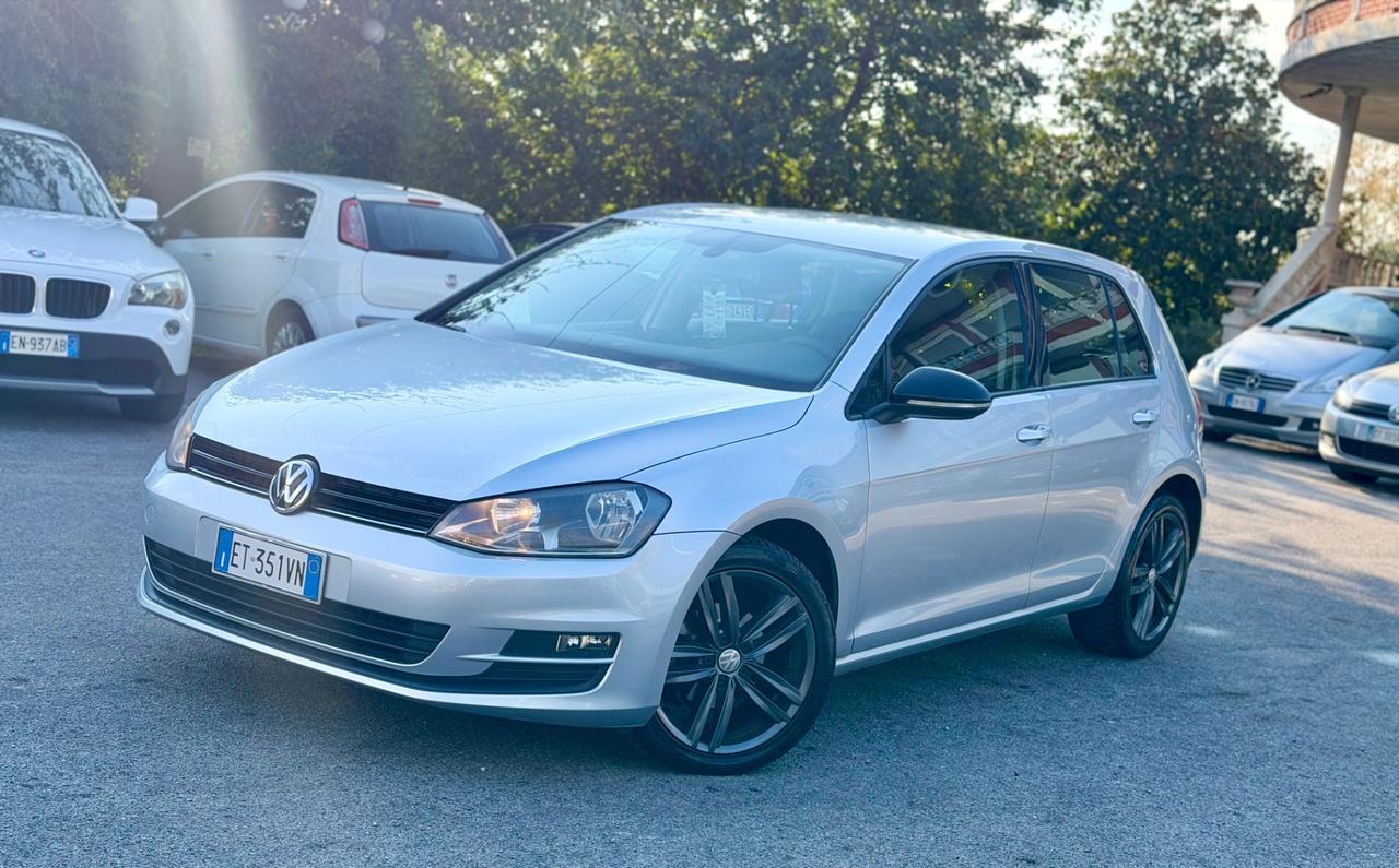 Volkswagen Golf 2014 1.6 TDI 5p. Highline BlueMotion Technology